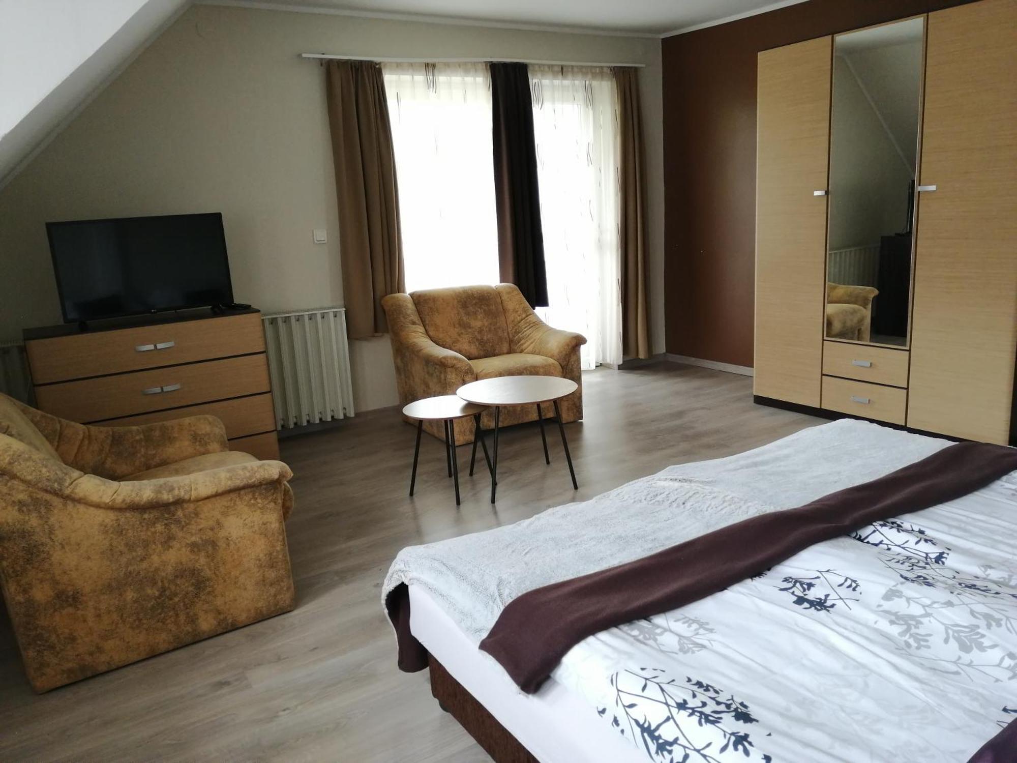 Betti Vendeghaz Apartment Alsópáhok Bagian luar foto