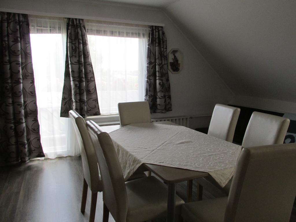 Betti Vendeghaz Apartment Alsópáhok Bagian luar foto